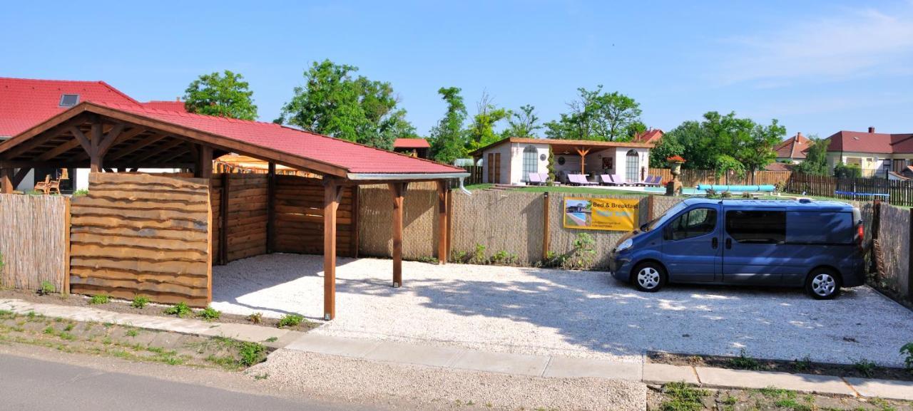 Tisza Topic Poroszló Buitenkant foto